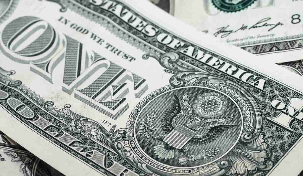 El dólar en Colombia cada vez más cerca de los 3.950 pesos