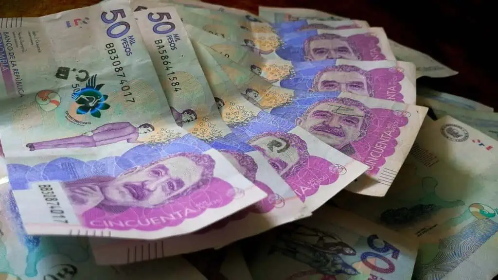 Ministro de Hacienda abre la puerta para discutir posible emisión de dinero para reparar víctimas Elecciones e inflación: el riesgo de dejar el dinero quieto mientras se elige presidente