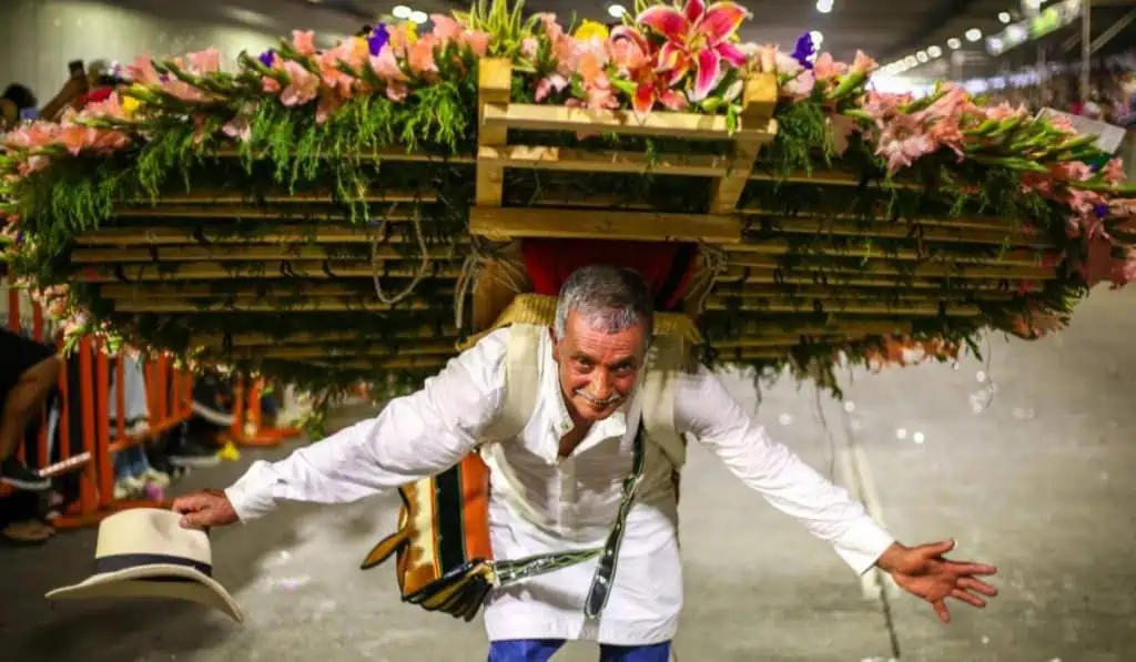 Silleteros tendrán un incremento de 14,8 % en su pago para esta edición de la Feria de las Flores Feria de las Flores en Medellín
