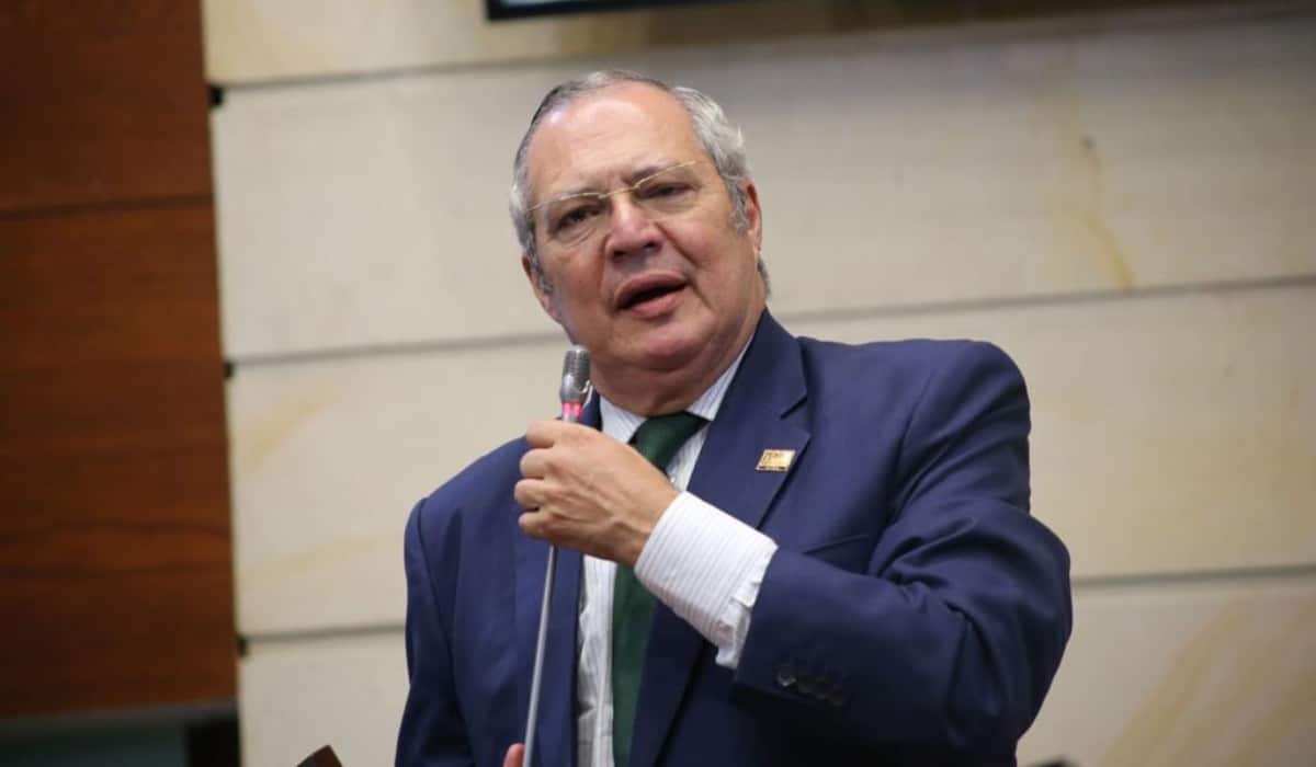 Iván Leonidas Name Vásquez, expresidente del Congreso