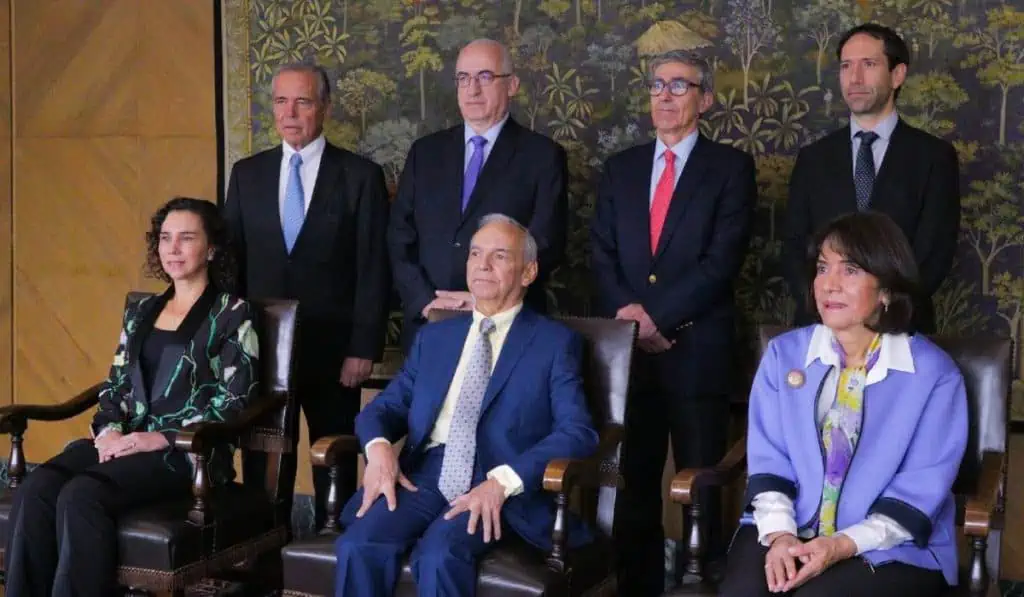 ¿Qué tan baratos se pondrán los créditos en Colombia este año? Junta Directiva del Banco de la República de Colombia