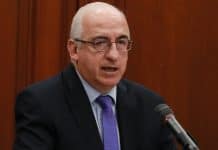 Leonardo Villar, gerente del Banco de la República, en rueda de prensa