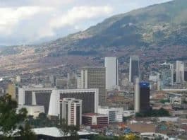 Medellín, Antioquía. PIB Colombia calidad del aire