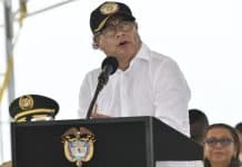 Petro encuesta con 47 % de imagen positiva y 46 % negativa
