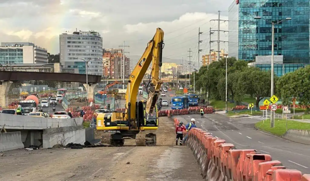 Galán dice que hay atraso "dramático" en una megaobra del Transmilenio de la Avenida 68 Puente de la Avenida 68 con Calle 26 en Bogotá