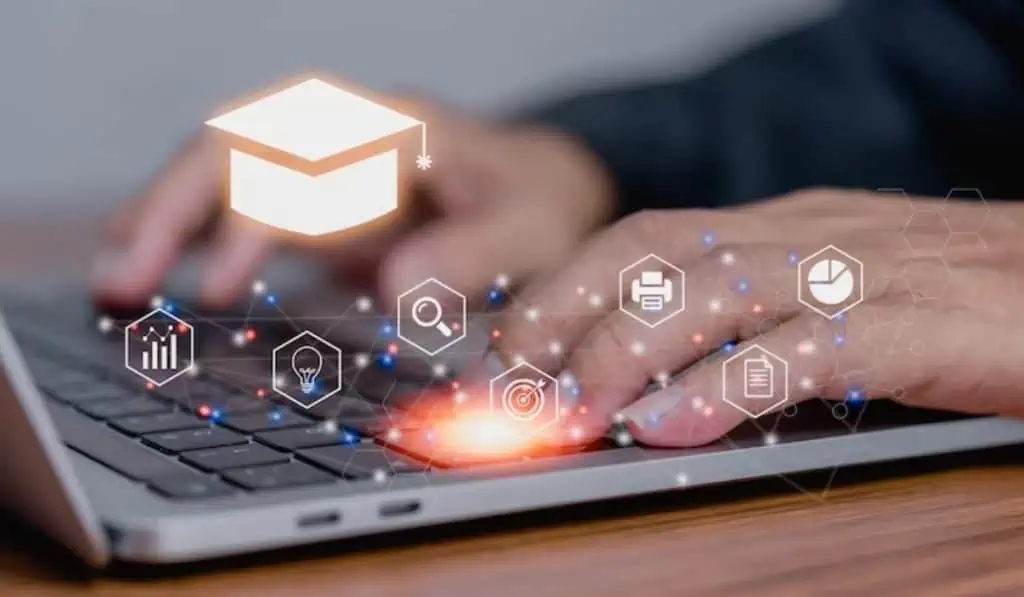 Talento en la Nube: programa que entregará 20.000 becas en Latinoamérica Talento en la Nube