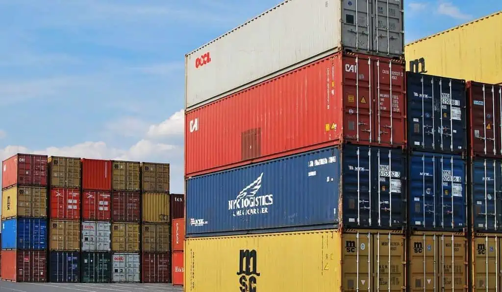 Importaciones a Colombia cayeron 14,5 % en noviembre del 2023 Efectos del dólar para empresas que importan y exportan.