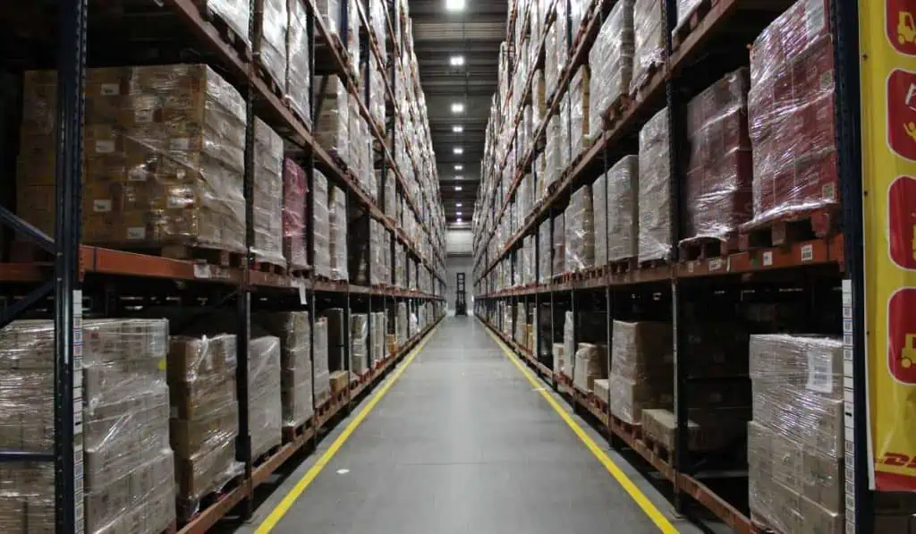 Producción industrial en Colombia registró en julio su peor caída del año; ventas de comercio bajan por quinto mes consecutivo Confianza sectorial vuelve a subir en septiembre