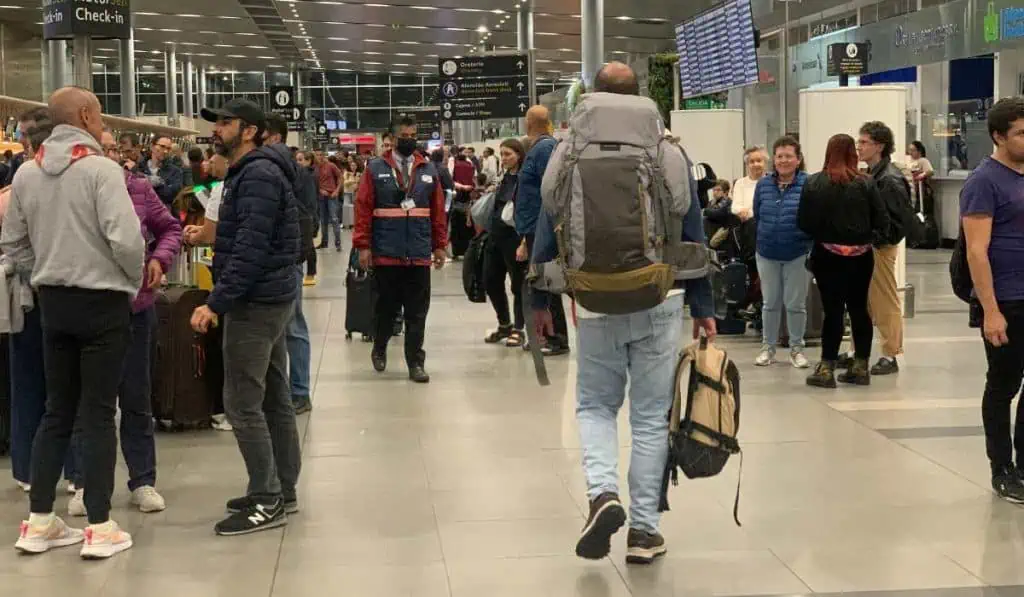 Municipios recibirán más de medio billón de pesos por concesiones de aeropuertos tiquetes aéreos en Colombia