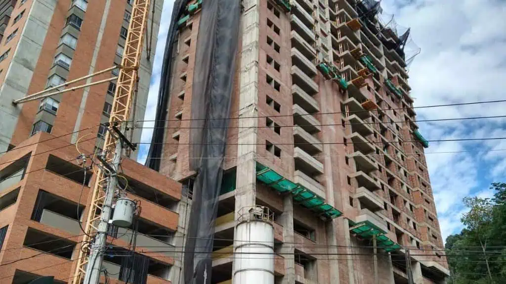 Acierto Inmobiliario niega liquidación, pero sí solicitó reorganización Dublín, proyecto inmobiliario