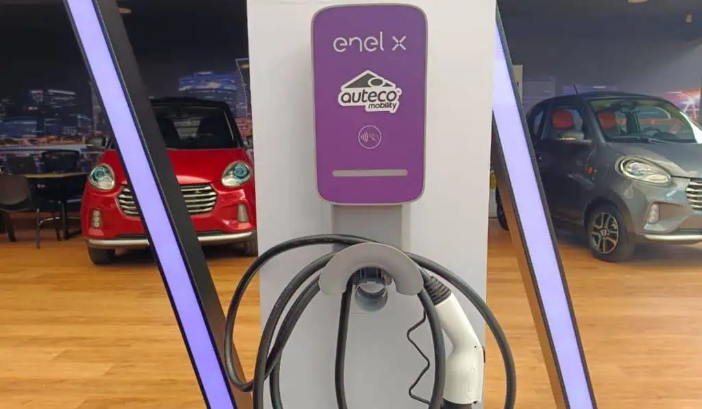 Test drive | JAC E10X, vehículo eléctrico de menor costo Puerto de carga para vehículos eléctricos