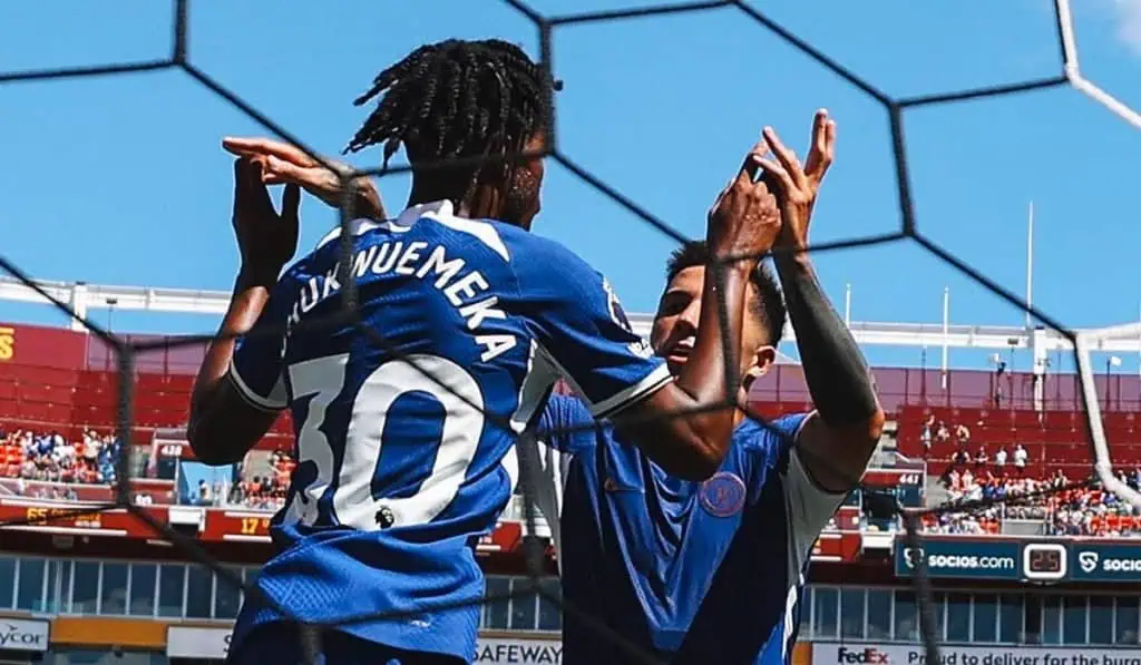 El Chelsea ha gastado más en fichajes que Colombia importando cereales Chelsea ha gastado sumas millonarias contratando jugadores