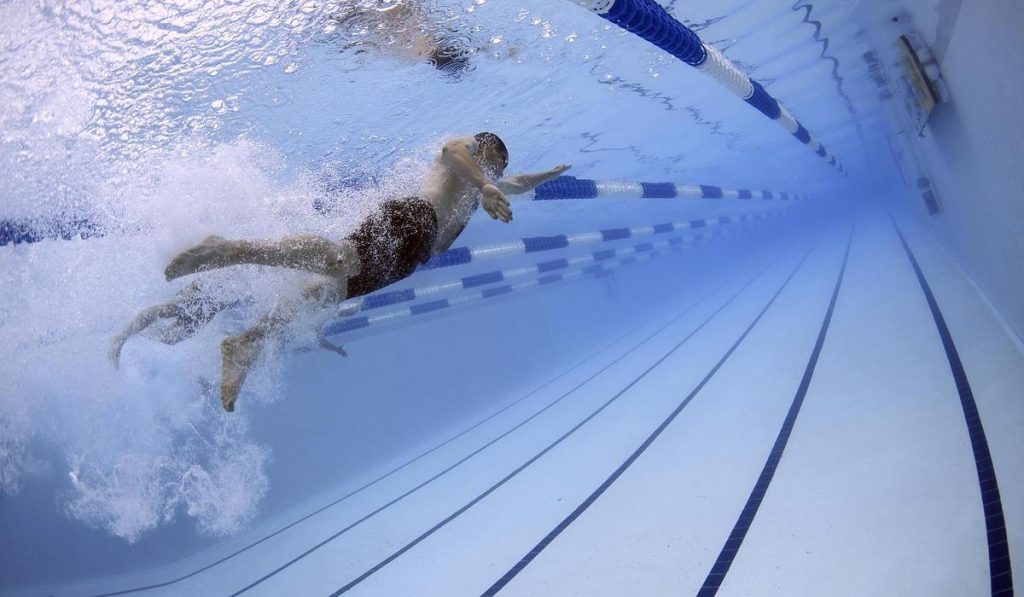 Así será la reforma laboral para los deportistas. Foto: Imagen de David Mark en Pixabay.