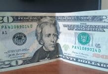 Dólar en Colombia se cotiza al alza