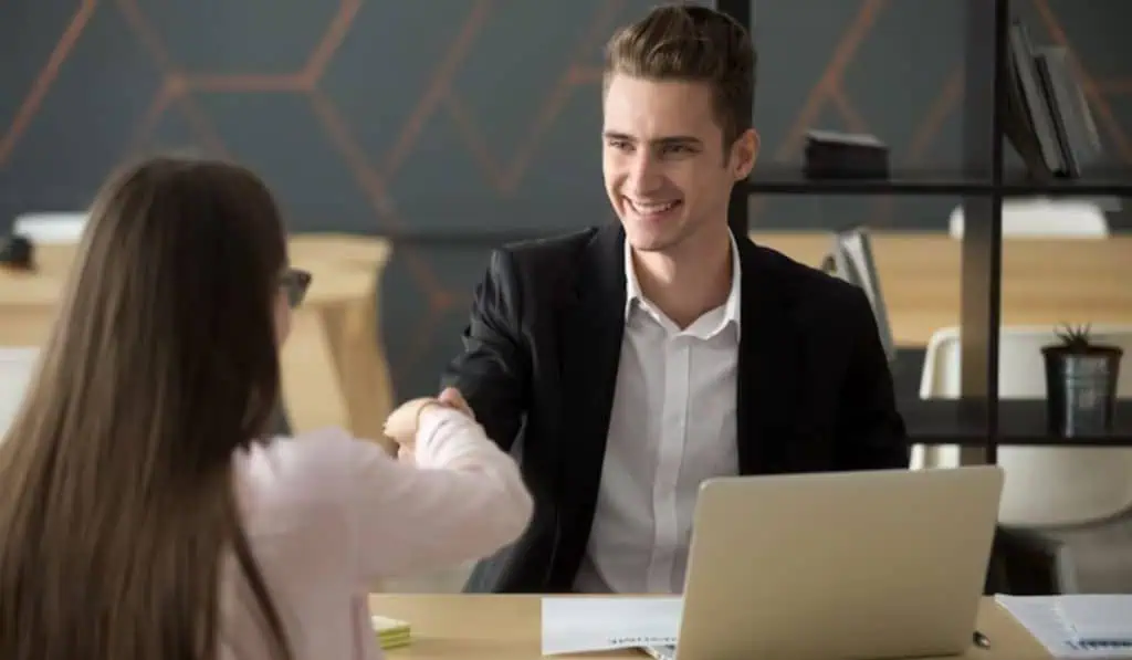 Recomendaciones para destacar en el mercado laboral en Colombia Empleo en Colombia