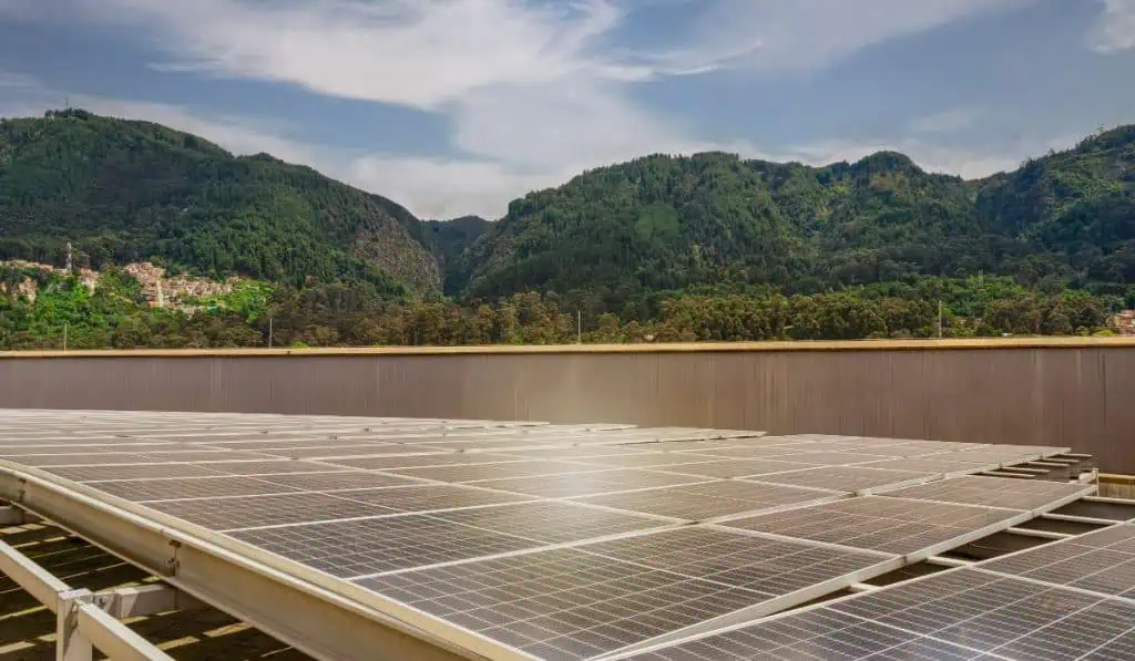 Plan de choque: ocho medidas urgentes para acelerar la transición energética en Colombia Plan de choque energético: ocho medidas urgentes para acelerar la transición en Colombia