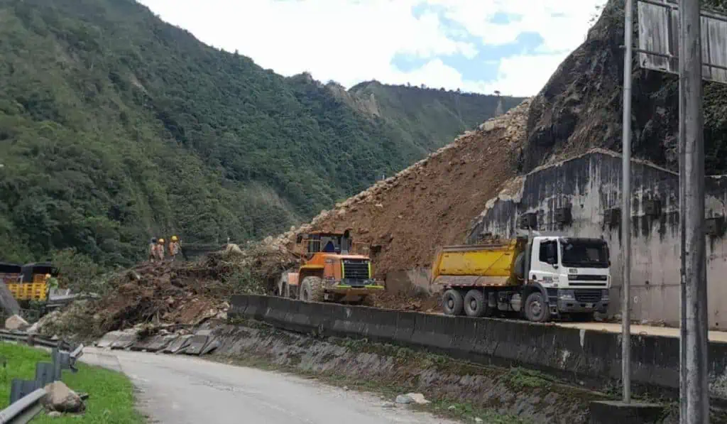 Inician estudios para que toda la vía Bogotá – Villavicencio quede en doble calzada Cierres de vía Bogotá-Villavicencio