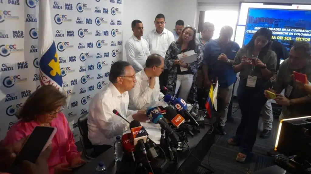 Fiscalía imputará nuevos cargos a 33 personas por caso Odebrecht Fiscalía imputará nuevos cargos a 33 personas por caso Odebrecht