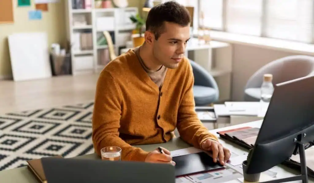 ¿Busca empleo? En Estados Unidos hay vacantes para trabajar en remoto y ganar en dólares Freelance