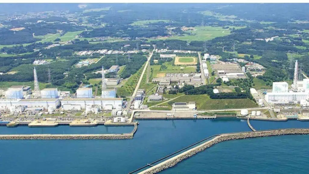 Tras 12 años de accidente nuclear en Fukushima, Japón vierte agua radioactiva al mar: implicaciones ambientales y políticas Fukushima