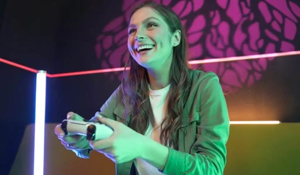 La gamer mejor paga del mundo gana más de 1.000 salarios mínimos colombianos al mes La gamer mejor paga del mundo