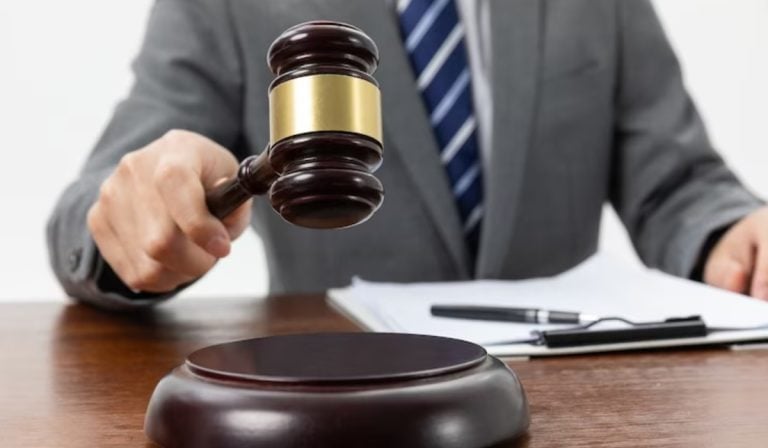 Este es el tiempo máximo que un fallecido puede seguir apareciendo como propietario de un inmueble