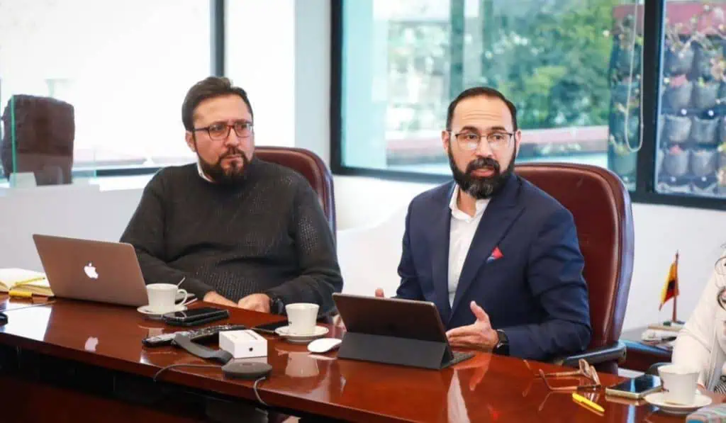 MinMinas habla tras barrida de vicepresidentes en Ecopetrol y petición de renuncias en la cartera Ministro de Minas, Andrés Camacho habló de los cambios en su cartera y en Ecopetrol