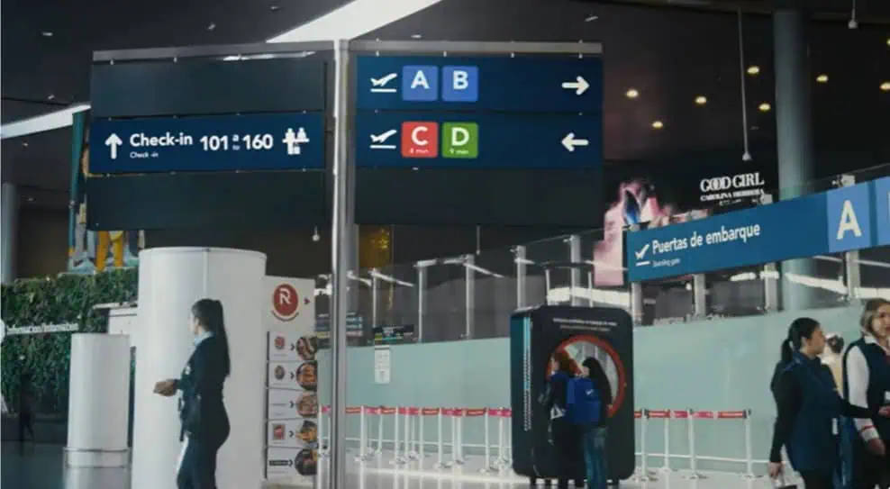 Aeropuerto El Dorado cambia señalización para puertas de embargue Así hallará la nueva señalización para vuelos que salgan del Aeropuerto Internacional El Dorado.
