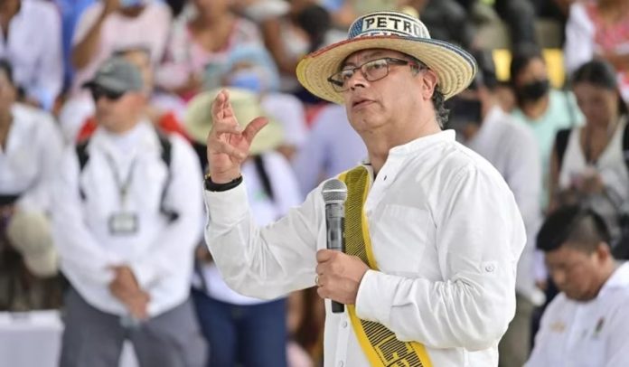 Petro presentará argumentos ante la Corte Constitucional que sustenten la emergencia económica en La Guajira