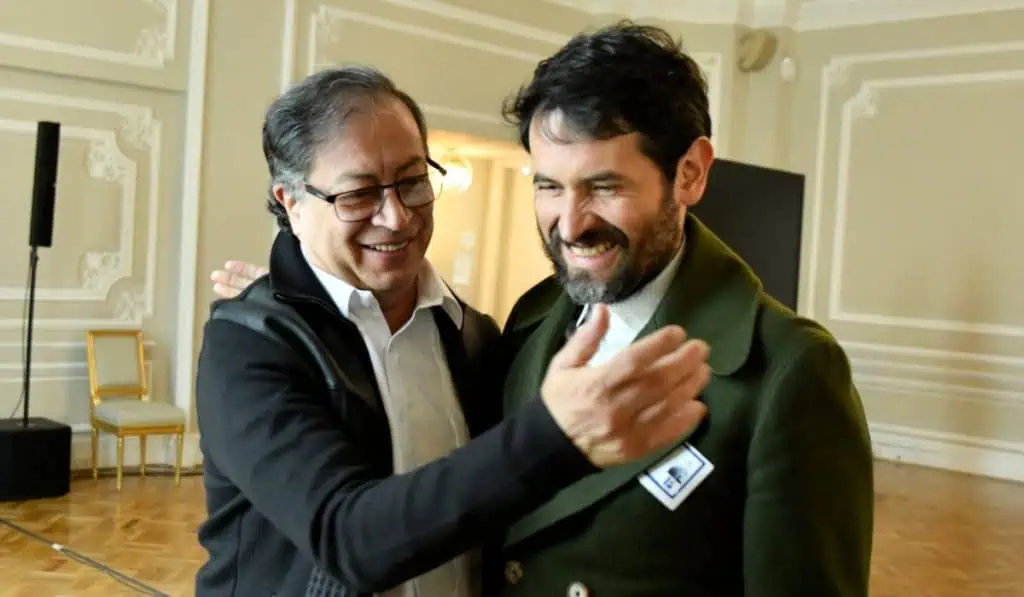 Partido Liberal en encuentro con Petro: congresistas condicionaron su regreso a la coalición Presidente Petro con el representante Juan Carlos Lozada