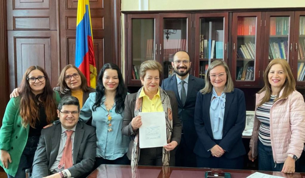 Fue radicada la reforma laboral en el Congreso de la República.