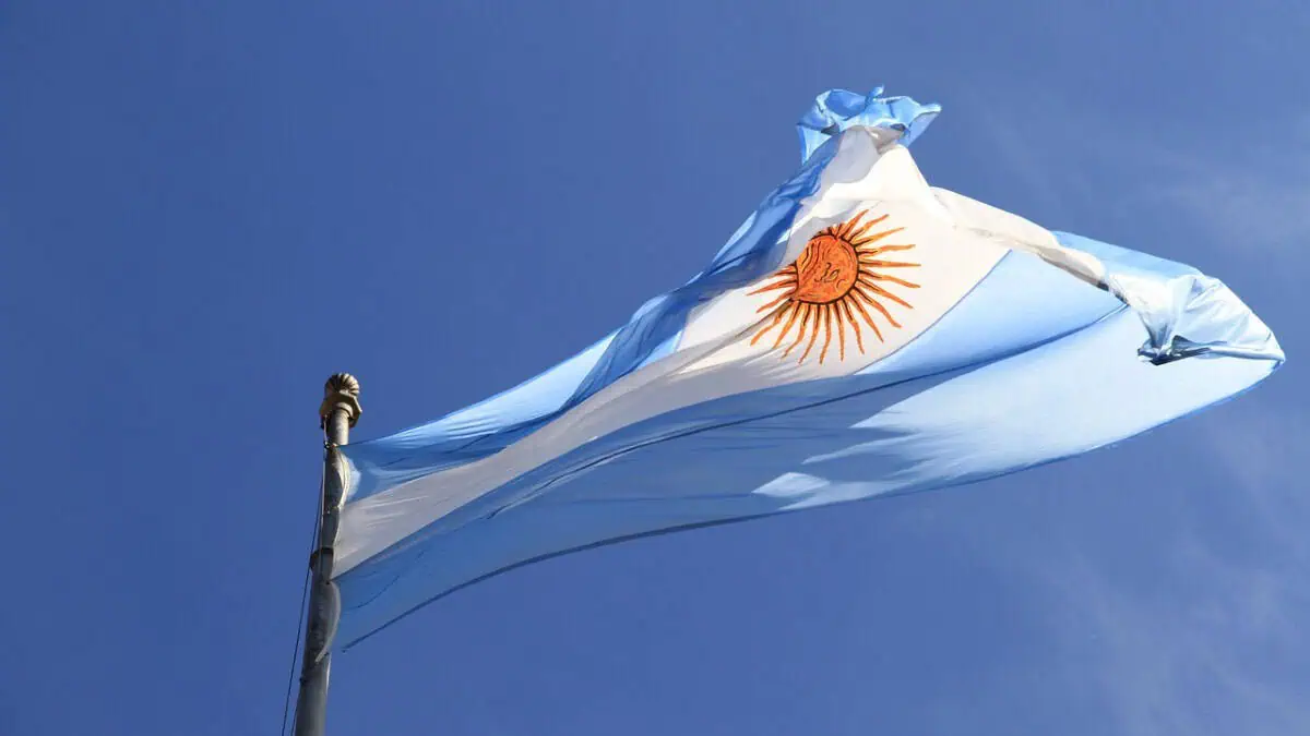 Así luce el panorama político en Argentina para las elecciones presidenciales Regulación de criptoactivos en Argentina