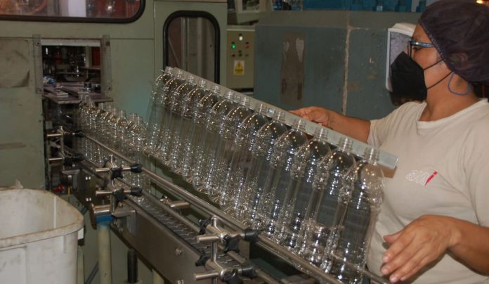 San Miguel Industrias - Embotelladora - Botellas de plástico