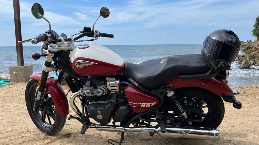 Lanzamiento de la Super Meteor 650 en Cartagena