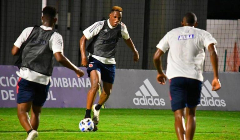 Yerry Mina hallaría equipo en Italia esta semana.