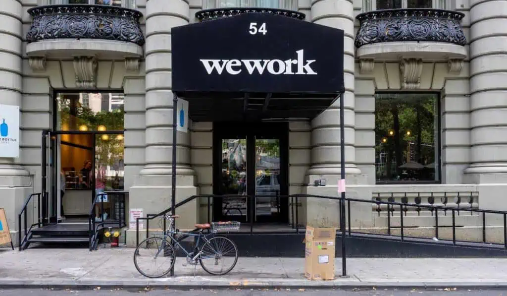 WeWork: acciones caen 38 %; cifras e historia de la multinacional que podría quebrar Acciones de WeWork