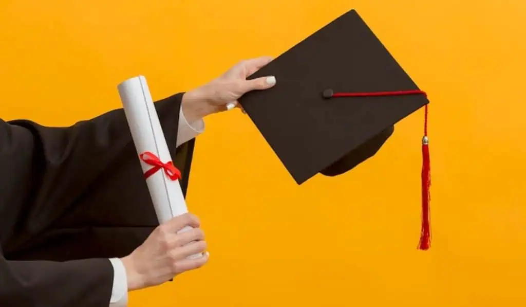 Icetex lanza becas para estudiar en el exterior; así puede aplicar becas en Colombia