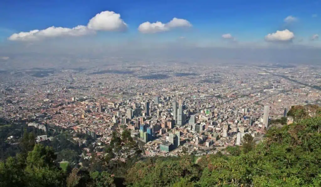 PIB de Bogotá solo creció 0,2% en el segundo trimestre, en medio de la desaceleración nacional Gran Feria de Alivios Tributarios en Bogotá