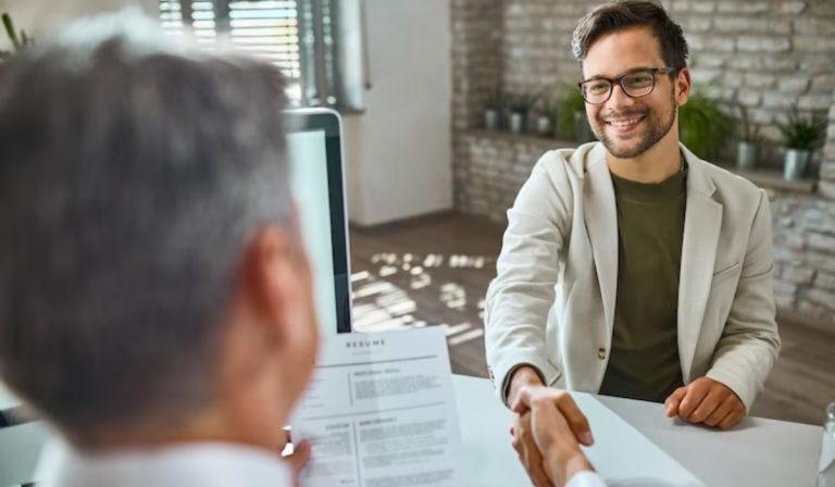 Indra tiene estas vacantes para encontrar empleo en Colombia