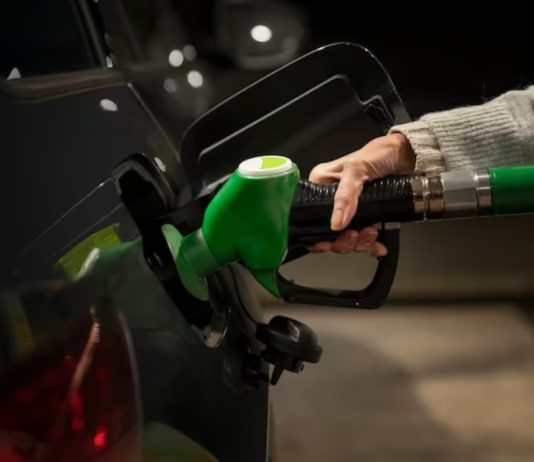 Demanda de gasolina en Colombia cayó 6,8 % en 2023, según Campetrol