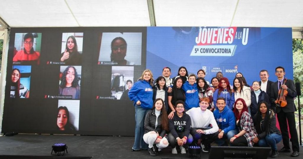 Ampliar el programa de Jóvenes a la U. 