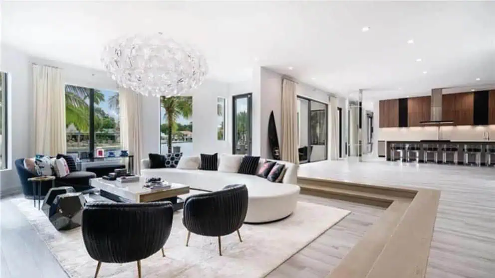 Mansión de Lionel Messi en Estados Unidos alcanza para comprar 31 casas en Bogotá Interior de la casa de Lionel Messi en Florida. Imagen tomada de MLS Compass Florida LLC.