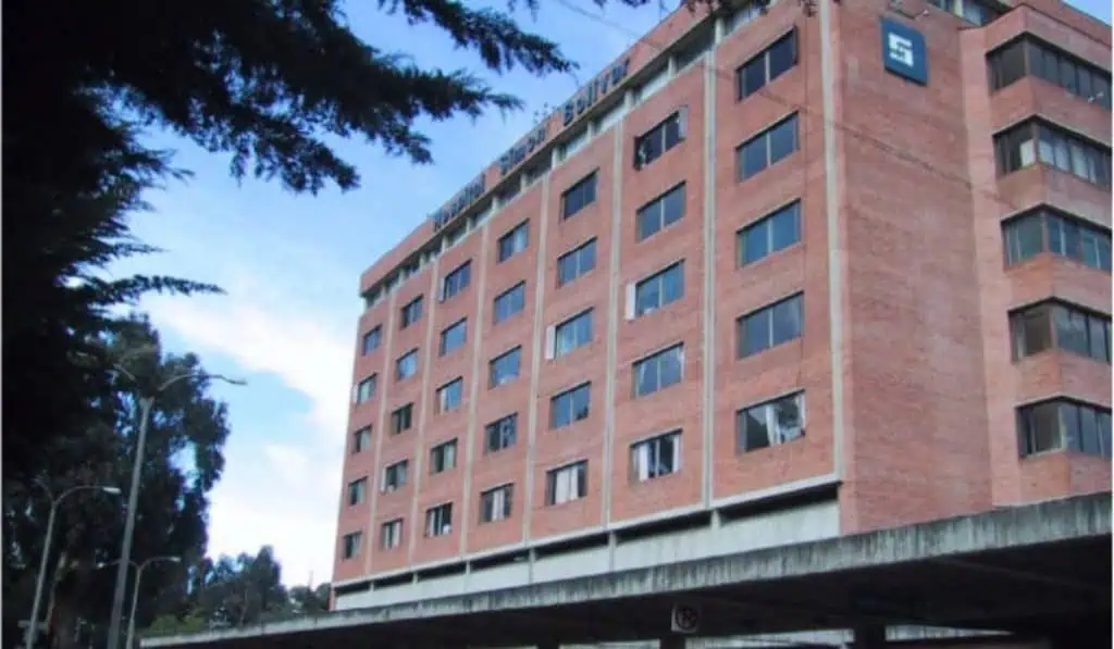 Las megaobras de acueductos, hospitales y universidades que alista Colombia por APP Entre las APP de salud está la ampliación y renovación del Hospital Simón Bolívar de Bogotá