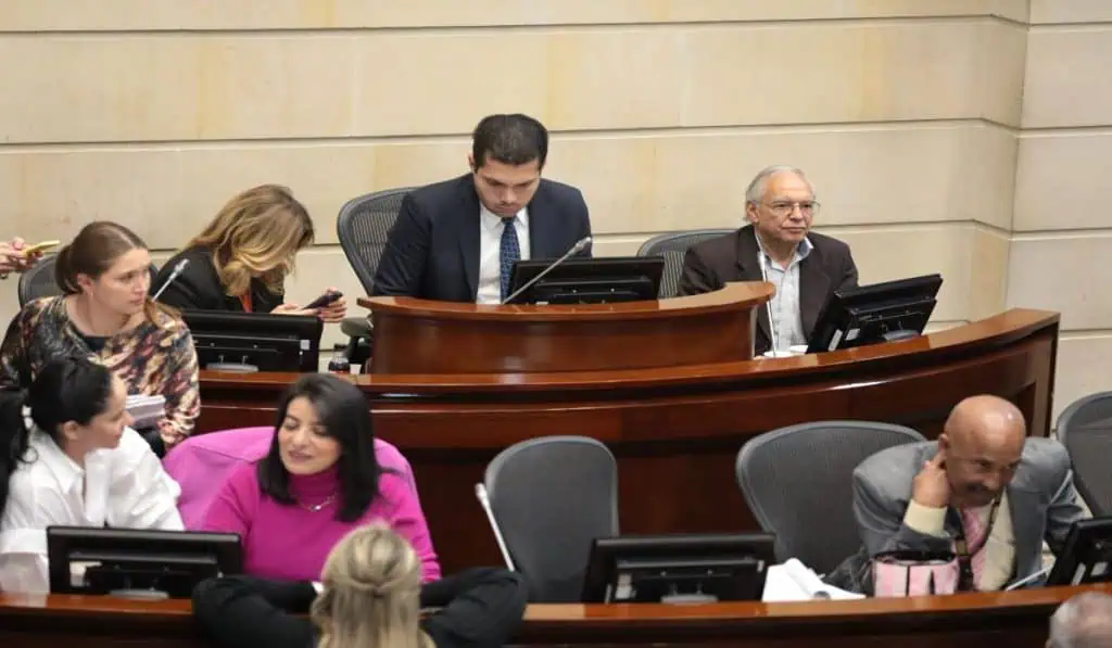 Presupuesto de Colombia 2024 ya tiene ponencia de primer debate: estos son los cambios Fue radicada la ponencia para primer debate del Presupuesto General de la Nación.