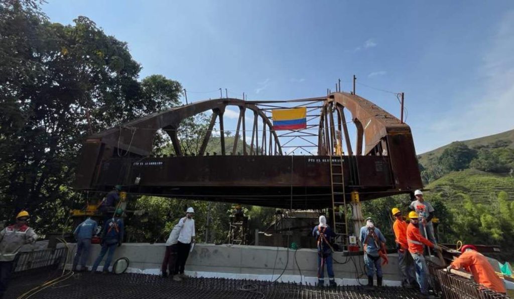 Puente El Alambrado sobre el río La Vieja