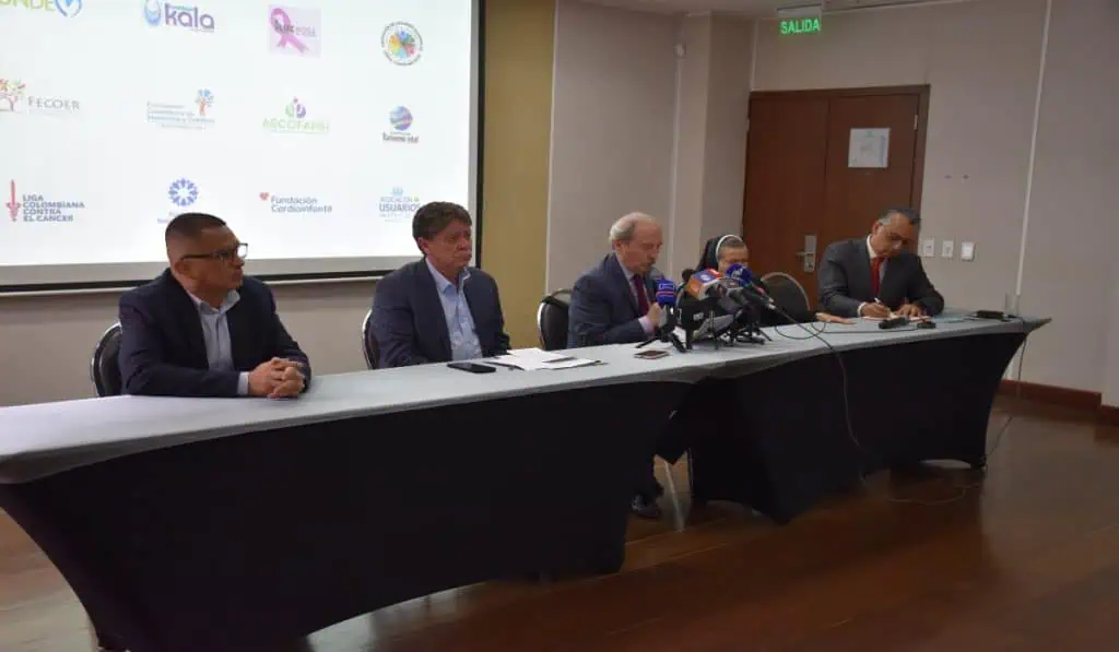 Gremios piden pista para construir nuevo texto de la reforma a la salud Gremios de la salud solicitan estar en las mesas de la reforma a la salud.