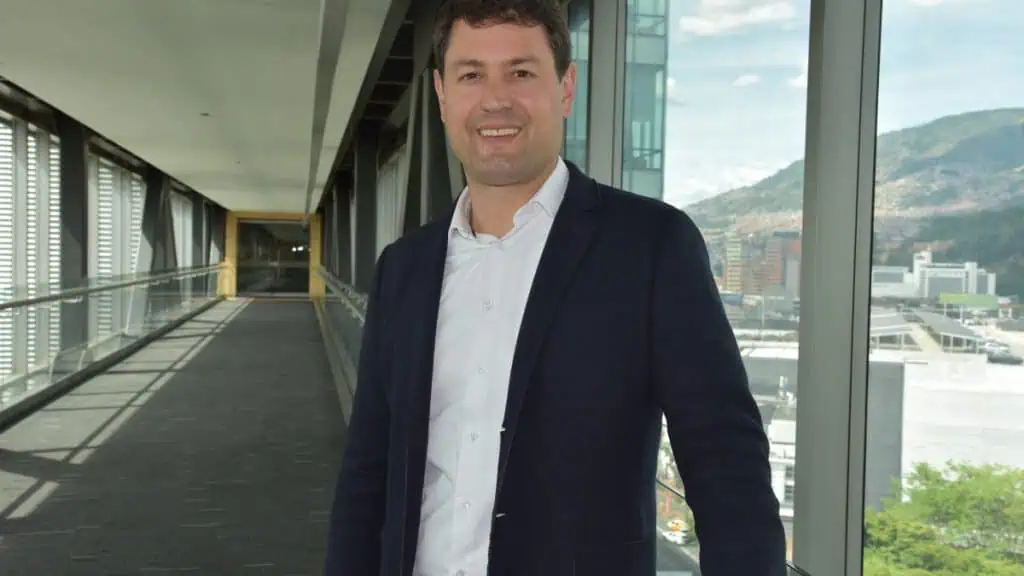 Bancolombia nombra nuevo vicepresidente Inmobiliario y Constructor Vicepresidente Inmobiliario y Constructor Bancolombia