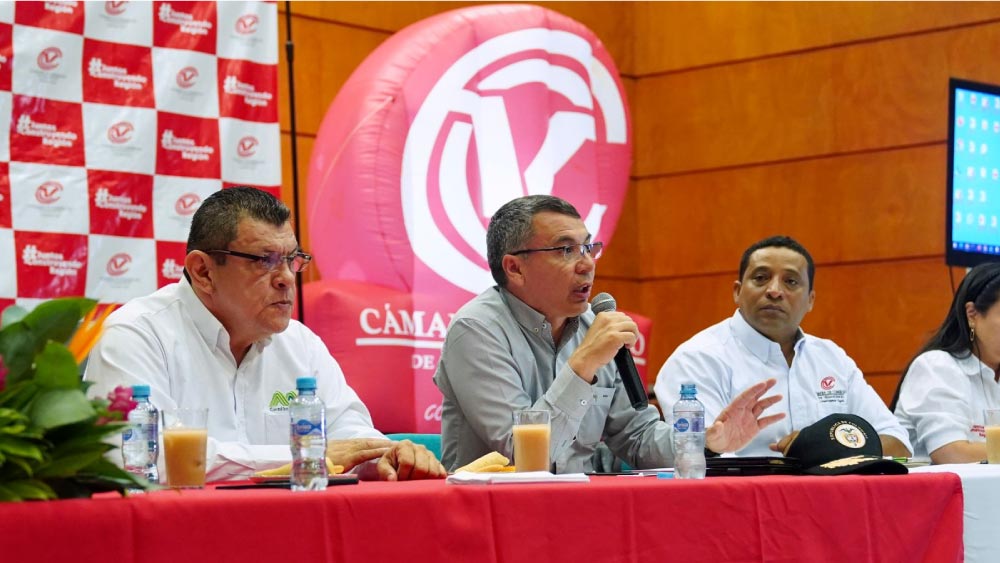 La vía al Llano permitirá paso de vehículos de carga y particulares durante 24 horas