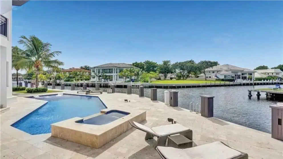 Mansión de Lionel Messi en Estados Unidos alcanza para comprar 31 casas en Bogotá Así luce la mansión de Lionel Messi en Fort Lauderdale.