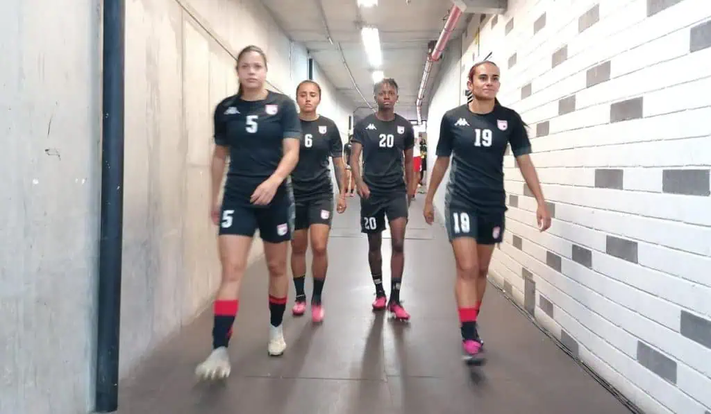 SIC abre investigación contra entidades de fútbol femenino en Colombia Fútbol femenino en Colombia